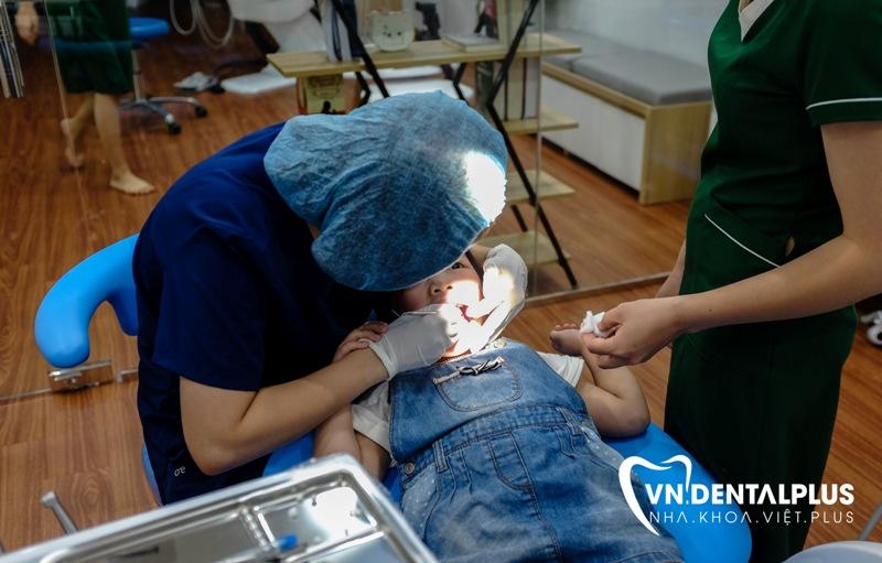 Chữa và điều trị răng tại Nha Khoa Việt Plus