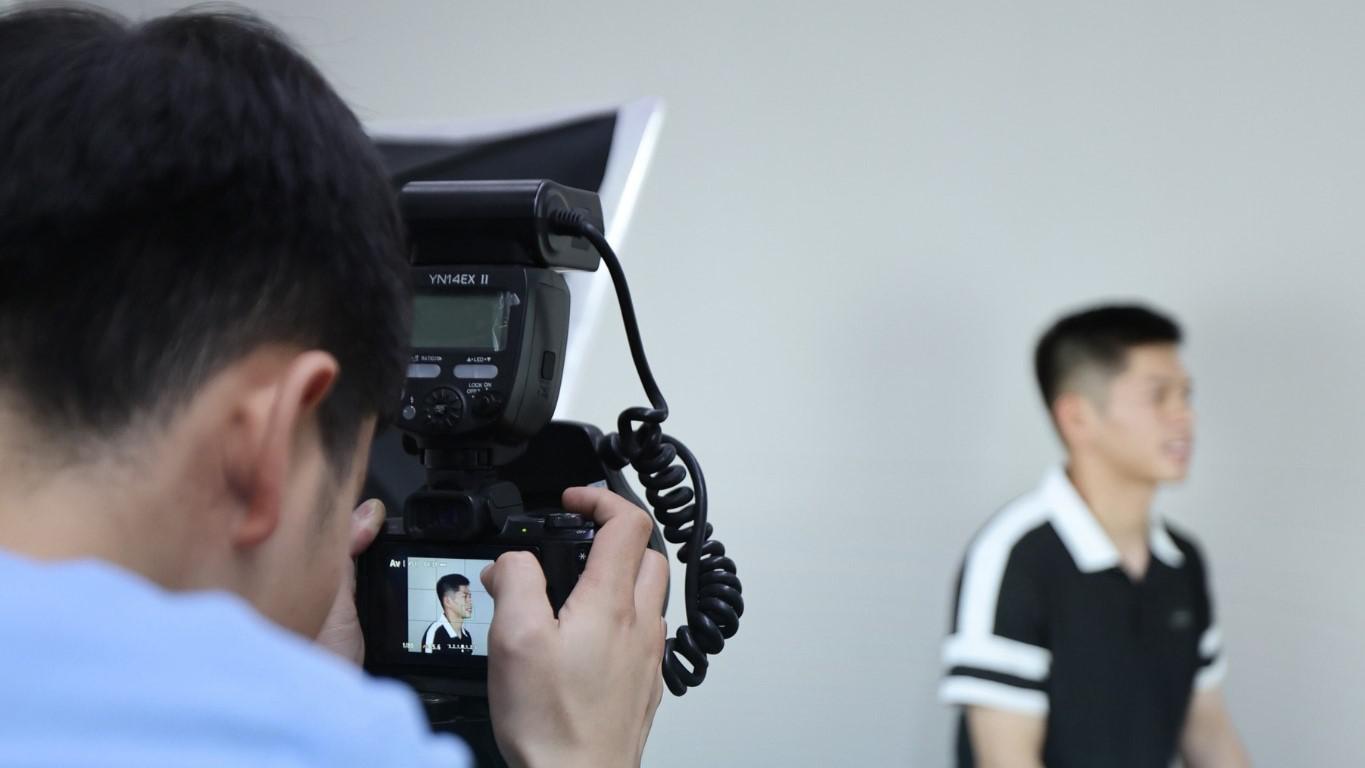 “Nhờ có những bức ảnh, em mới thấy rõ được nỗ lực của mình và bác sĩ.”