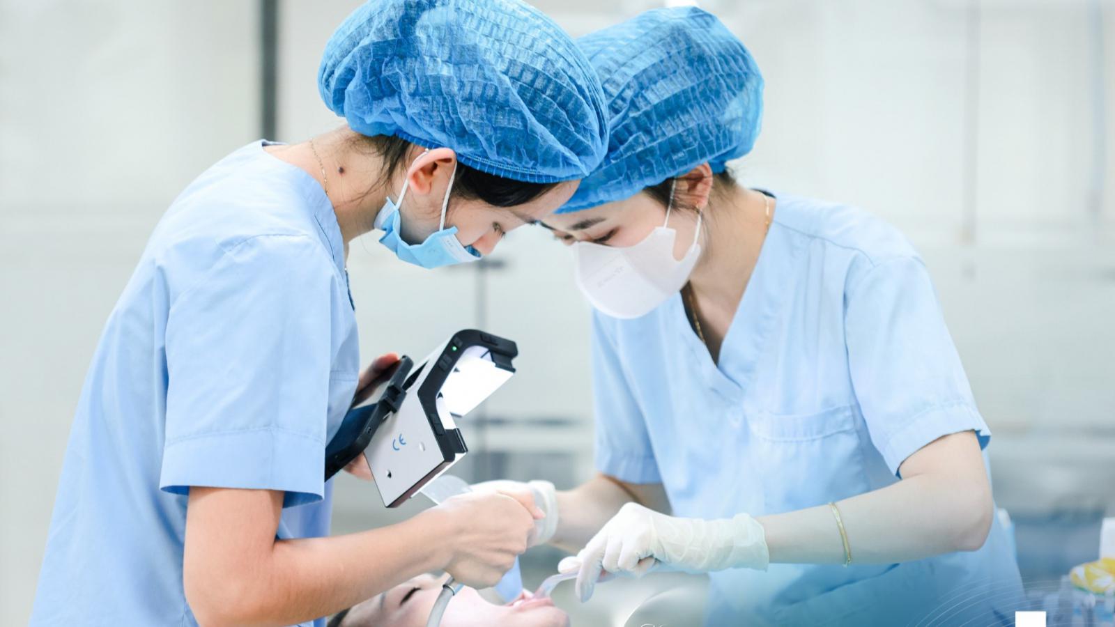 Mỗi tấm hình là một cột mốc